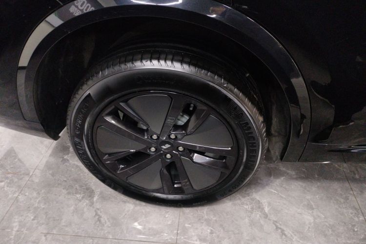 理想汽车 理想L8 2024款 Max车身外观6008