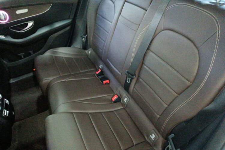 奔驰GLC 2022款 改款 GLC 300 L 4MATIC 动感型臻藏版中控内饰21