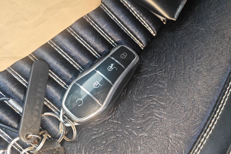 比亚迪 元Pro 2021款 401KM 豪华型中控内饰7001