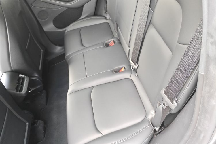 特斯拉 Model Y 2024款 Performance高性能版中控内饰21