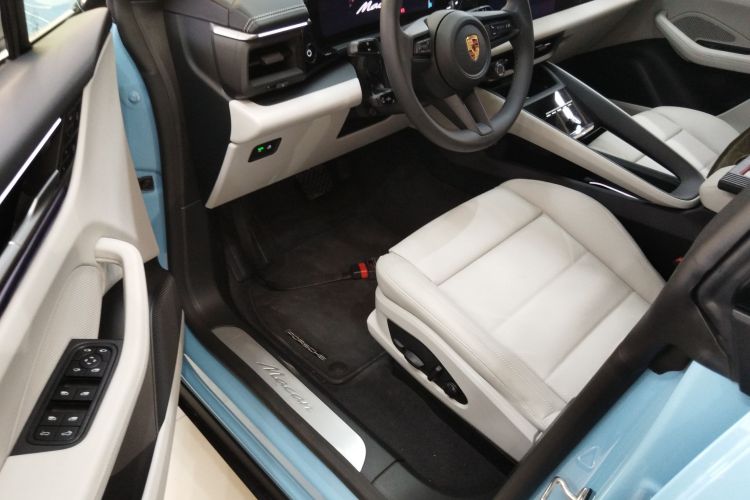 保时捷 Macan新能源 2024款 Macan 长续航版中控内饰7003