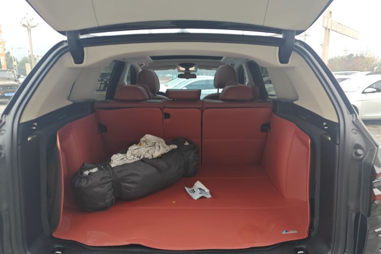 宝马X3 2023款 改款 xDrive30i 领先型 M曜夜套装机舱底盘23