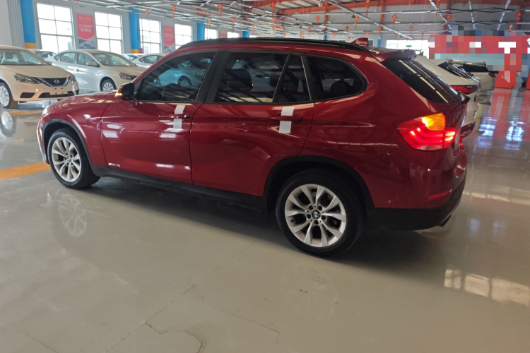 宝马X1 2014款 sDrive18i 时尚型车身外观4