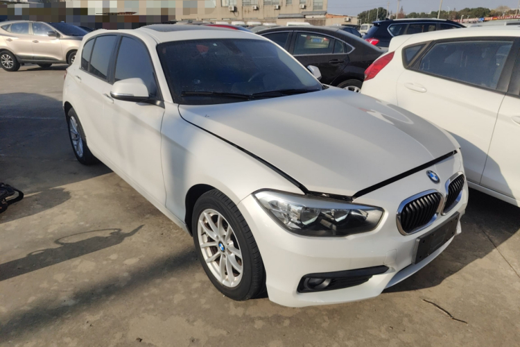 宝马1系(进口) 2016款 118i 领先型车身外观3