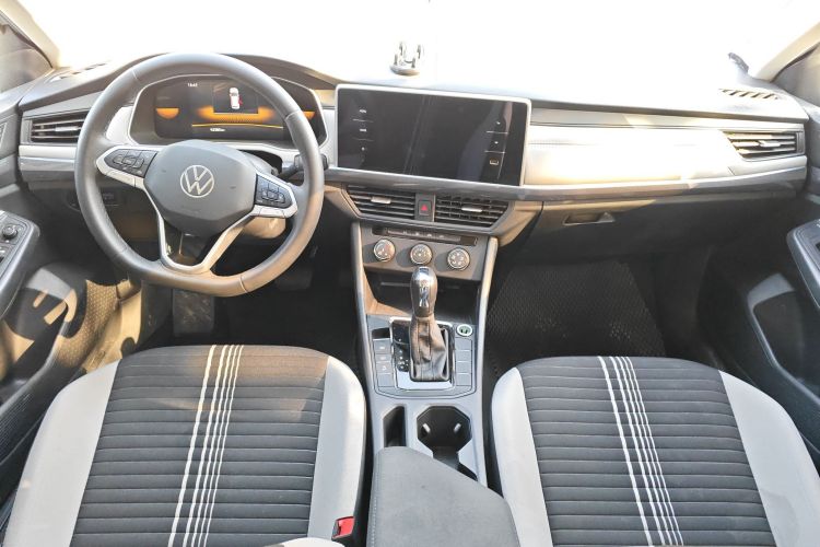 大众 宝来 2024款 200TSI DSG畅行版中控内饰12