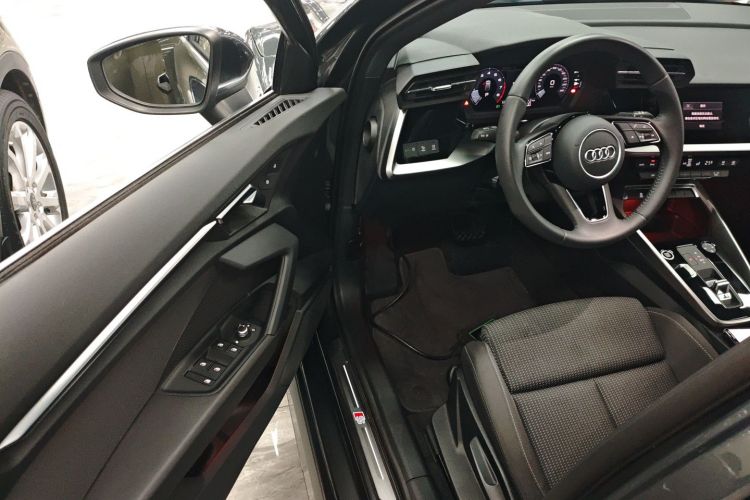奥迪A3 2021款 Sportback 35 TFSI 进取运动型中控内饰20
