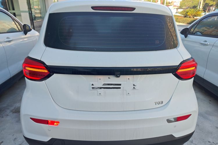 零跑汽车 零跑T03 2022款 玛瑙版车身外观6