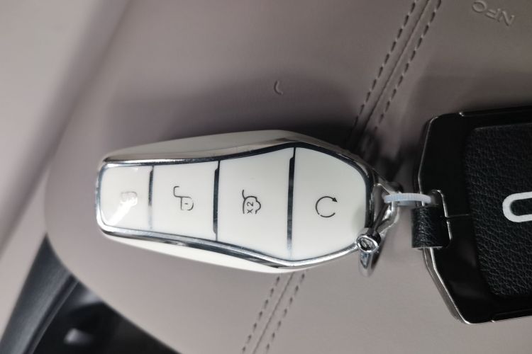 比亚迪 宋Pro新能源 2023款 冠军版 DM-i 71KM领航型中控内饰11