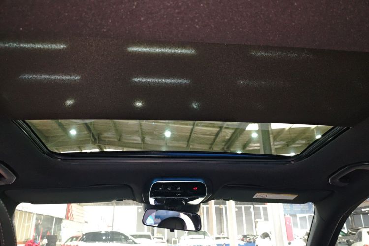 奔驰C级 2023款 改款 C 260 L 运动版局部细节22