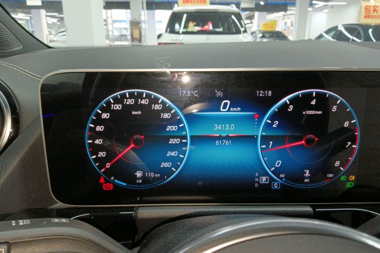 奔驰GLA 2020款 GLA 200中控内饰14