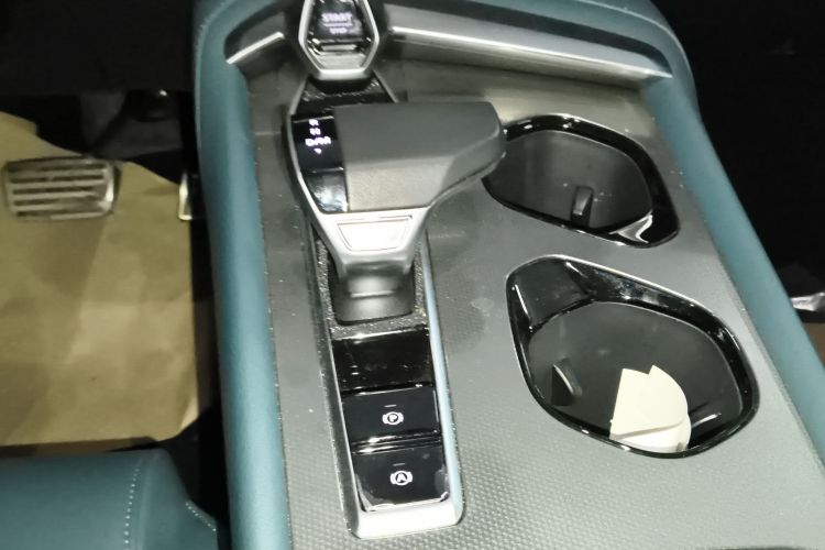 名爵 MG7 2023款 2.0T 自动猎美奢享版中控内饰18