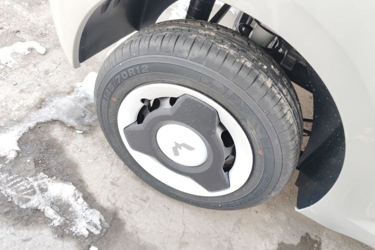 五菱汽车 宏光MINIEV 2024款 第三代 215km 青春版车身外观6008