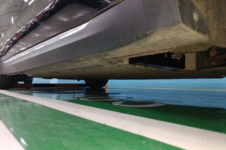 红旗E-QM5 2022款 431km 充电乐享版局部细节9001