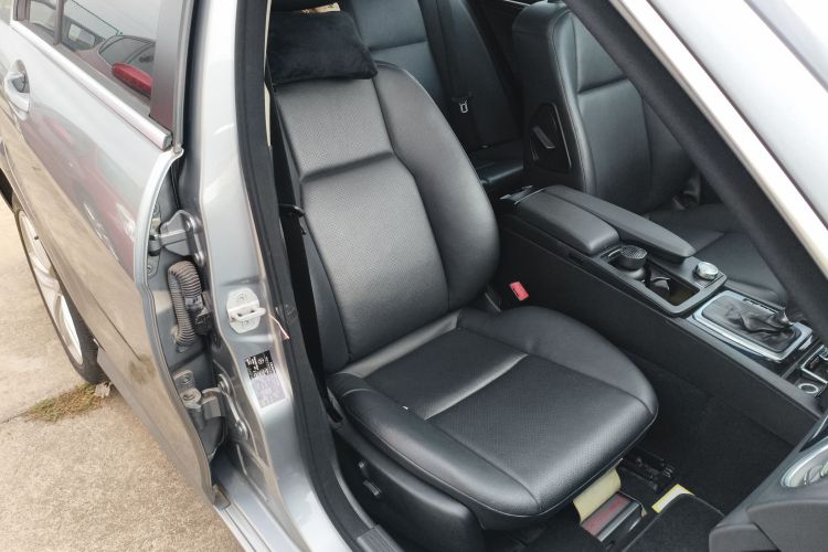 奔驰C级 2013款 C 180 经典型 Grand Edition局部细节41