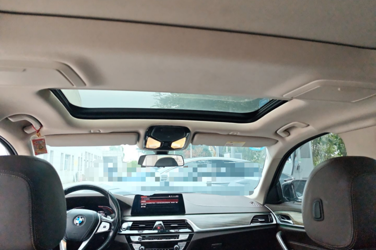 宝马5系 2020款 530Li 领先型 豪华套装局部细节22