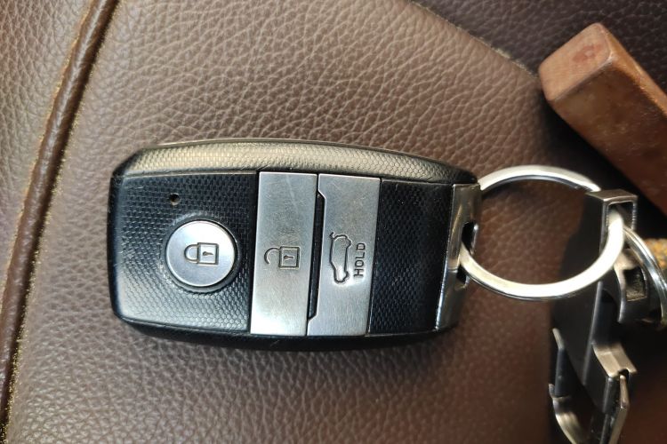 陆风X5 2016款 Plus 2.0T 自动创领版中控内饰11