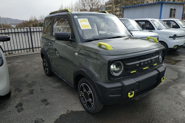 吉利银河 2025款 210km 熊猫骑士车身外观3