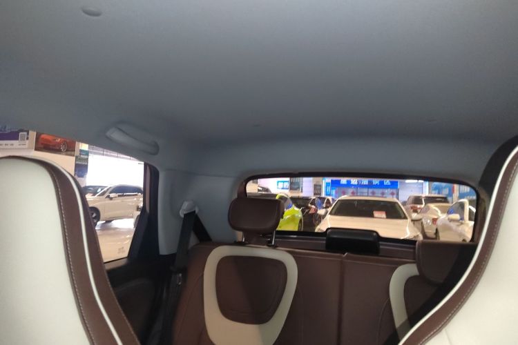 五菱汽车 五菱缤果 2023款 333km 悦享款局部细节22