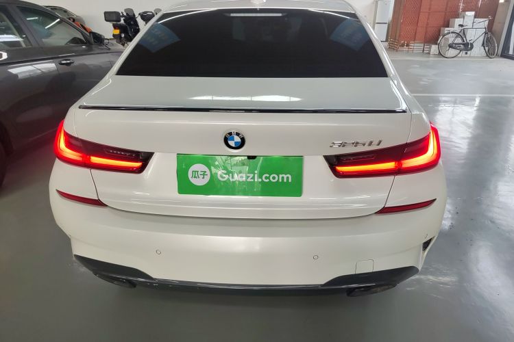 宝马3系 2022款 325Li M运动曜夜套装车身外观6