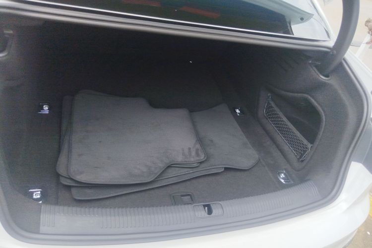 奥迪A4L 2024款 40 TFSI 时尚动感型局部细节23