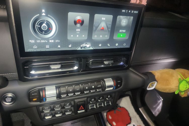 212 T01 2024款 2.0T 机械师中控内饰16