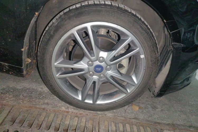 福特 蒙迪欧 2013款 2.0L GTDi240豪华运动型车身外观6007