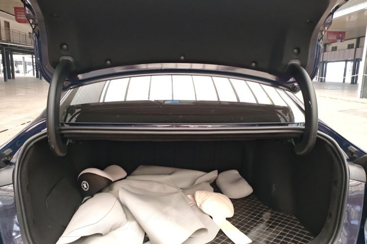 吉利银河 银河L6 2023款 125km 星舰机舱底盘23