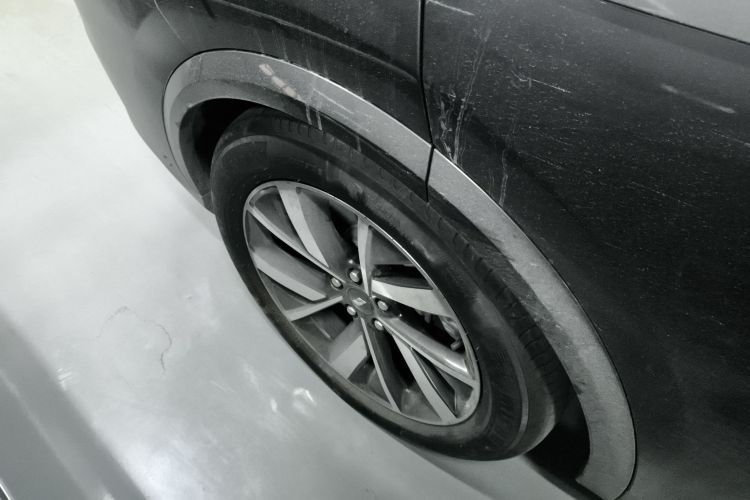 理想汽车 理想L7 2023款 Max车身外观6008