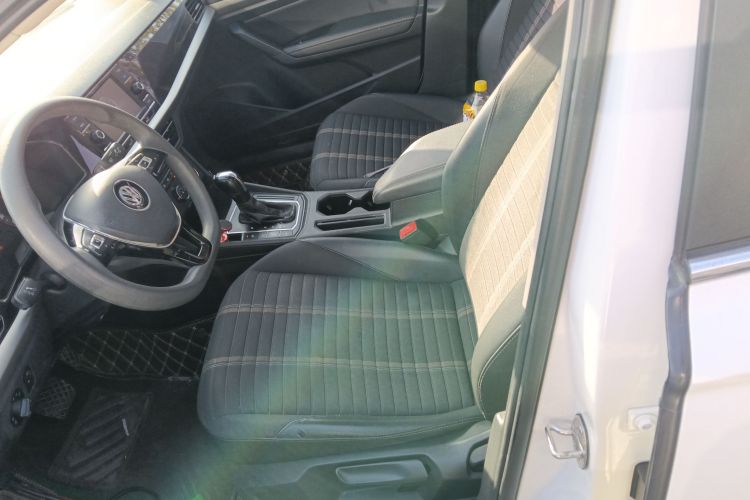 大众 朗逸 2018款 280TSI DSG舒适版 国V中控内饰19