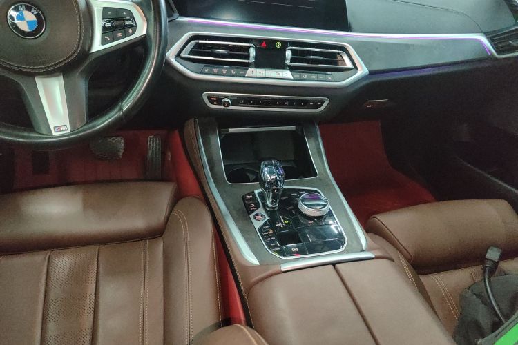 宝马X5(进口) 2022款 xDrive30i M运动套装中控内饰18