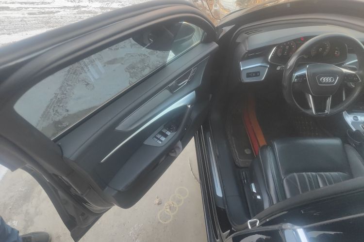 奥迪A6L 2024款 45 TFSI 臻选致雅型中控内饰20