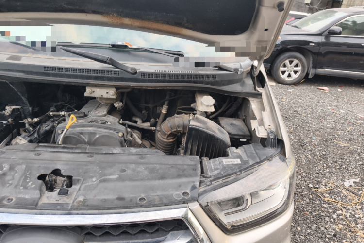 江淮瑞风 瑞风M4 2017款 2.0T 手动豪华型局部细节9007