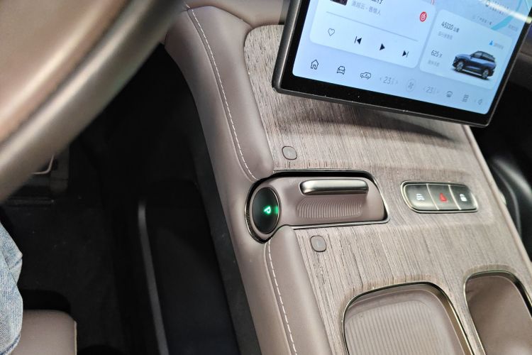 蔚来ES7 2022款 100kWh中控内饰18