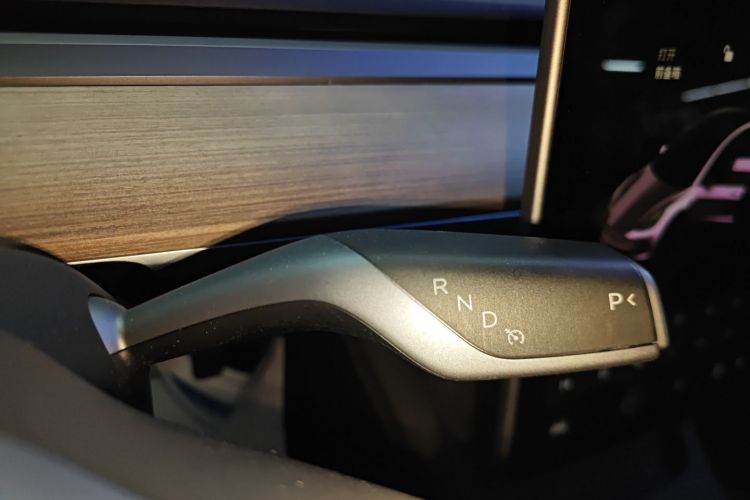 特斯拉 Model 3 2021款 标准续航后驱升级版 3D6中控内饰18