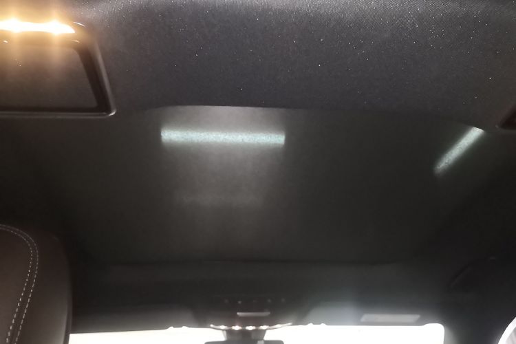 奔驰GLC 2022款 改款二 GLC 260 L 4MATIC 豪华型局部细节22