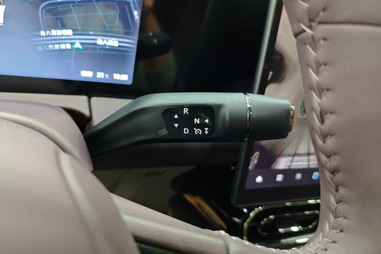 零跑汽车 零跑C11 2024款 纯电 580尊享版中控内饰18