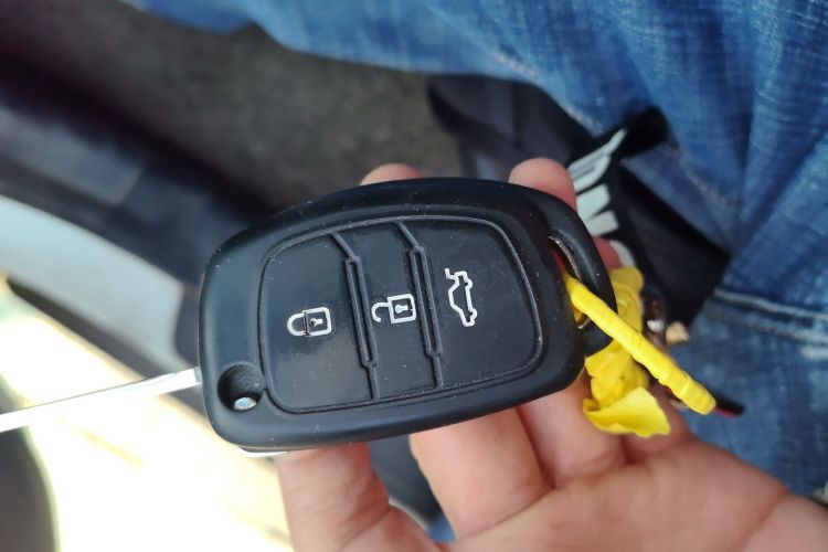 北京现代ix35 2015款 2.0L 手动两驱舒适型 国V中控内饰7001