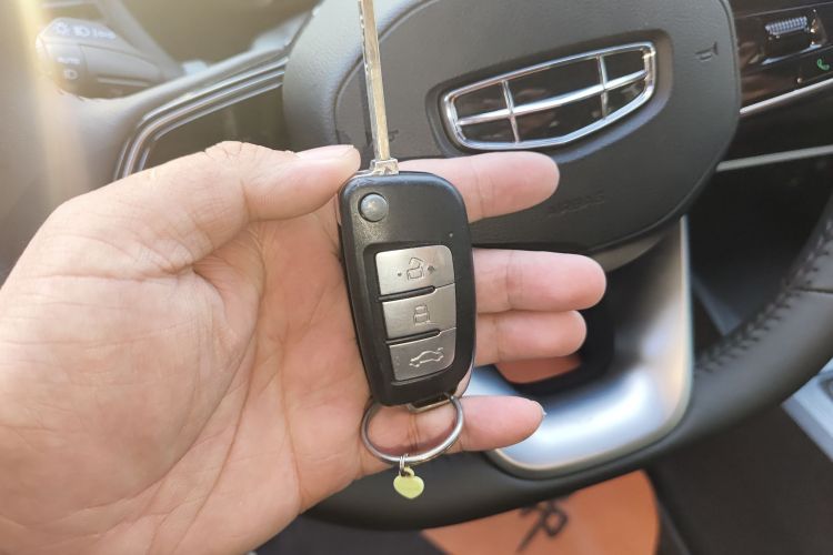 吉利汽车 帝豪 2022款 第4代 1.5L 手动豪华型中控内饰11