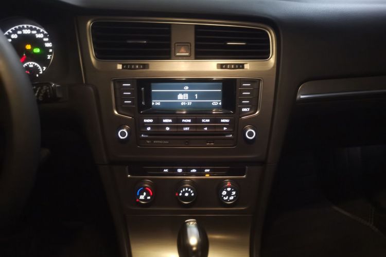 大众 高尔夫 2014款 1.4TSI 自动舒适型中控内饰16