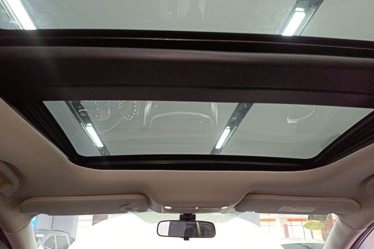 日产 楼兰 2017款 2.5L XL 两驱智尚版中控内饰22