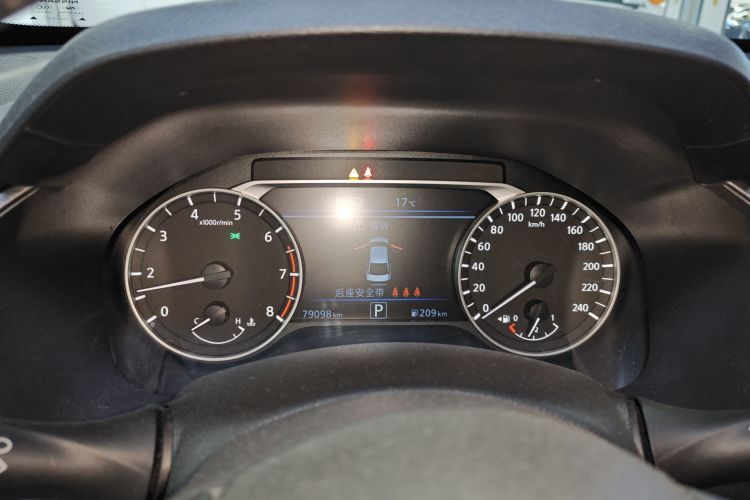 日产 天籁 2022款 2.0L XL-TLS 悦享版中控内饰14