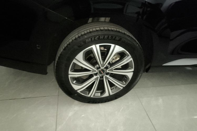 星途揽月 2023款 400T 四驱星尊版 6座车身外观6002