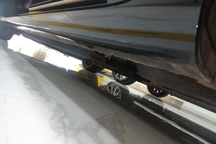 红旗H9 2024款 2.0T 旗畅 私享风尚版局部细节9002