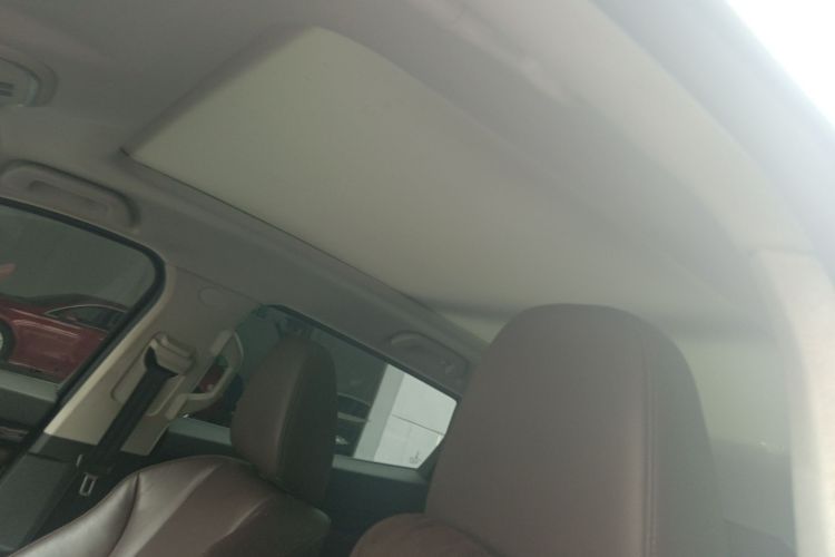 魏牌 VV7 2017款 2.0T 旗舰型中控内饰22