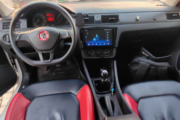 大众 桑塔纳 2016款 1.4L 手动风尚版中控内饰12