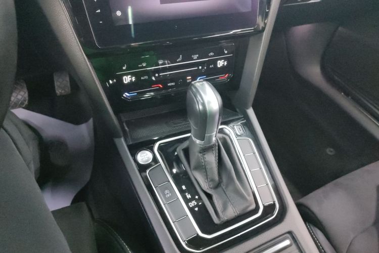 大众 迈腾 2020款 380TSI DSG 豪华型中控内饰18