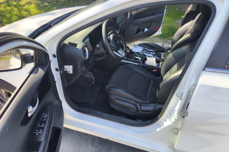 起亚K3 2021款 改款 1.5L CVT时尚版中控内饰7003