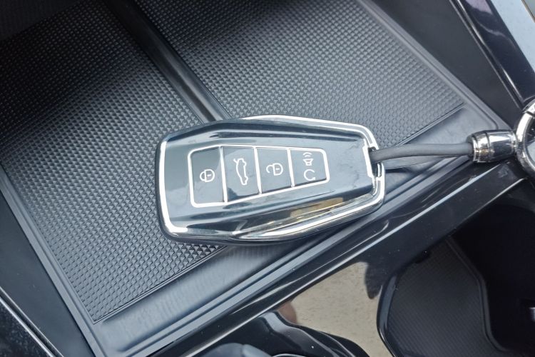 吉利汽车 博越 2024款 1.5TD 智联+中控内饰7001