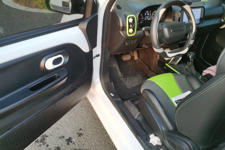 荣威 科莱威CLEVER 2021款 302km卓越版中控内饰20