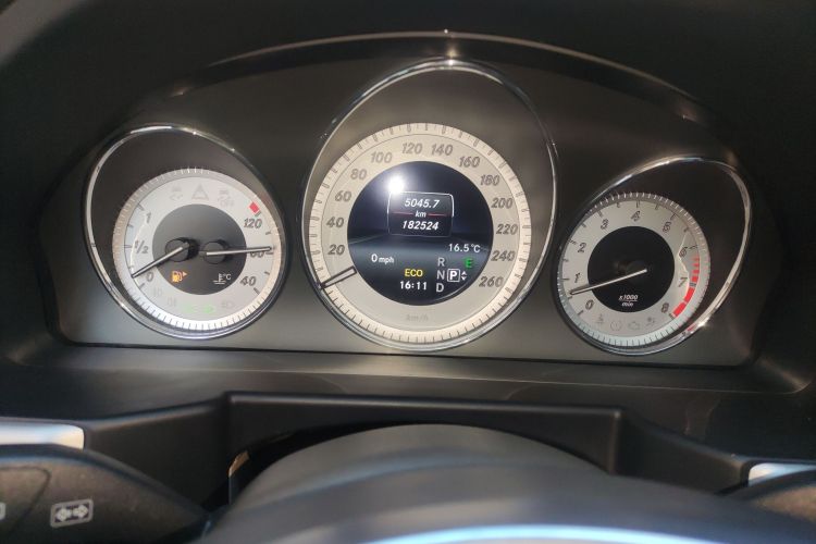 奔驰GLK级 2015款 GLK 260 4MATIC 动感型 极致版中控内饰14